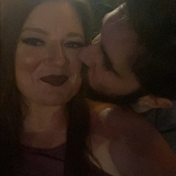 Meet your Posher, Shelby - Picture 3 of 5